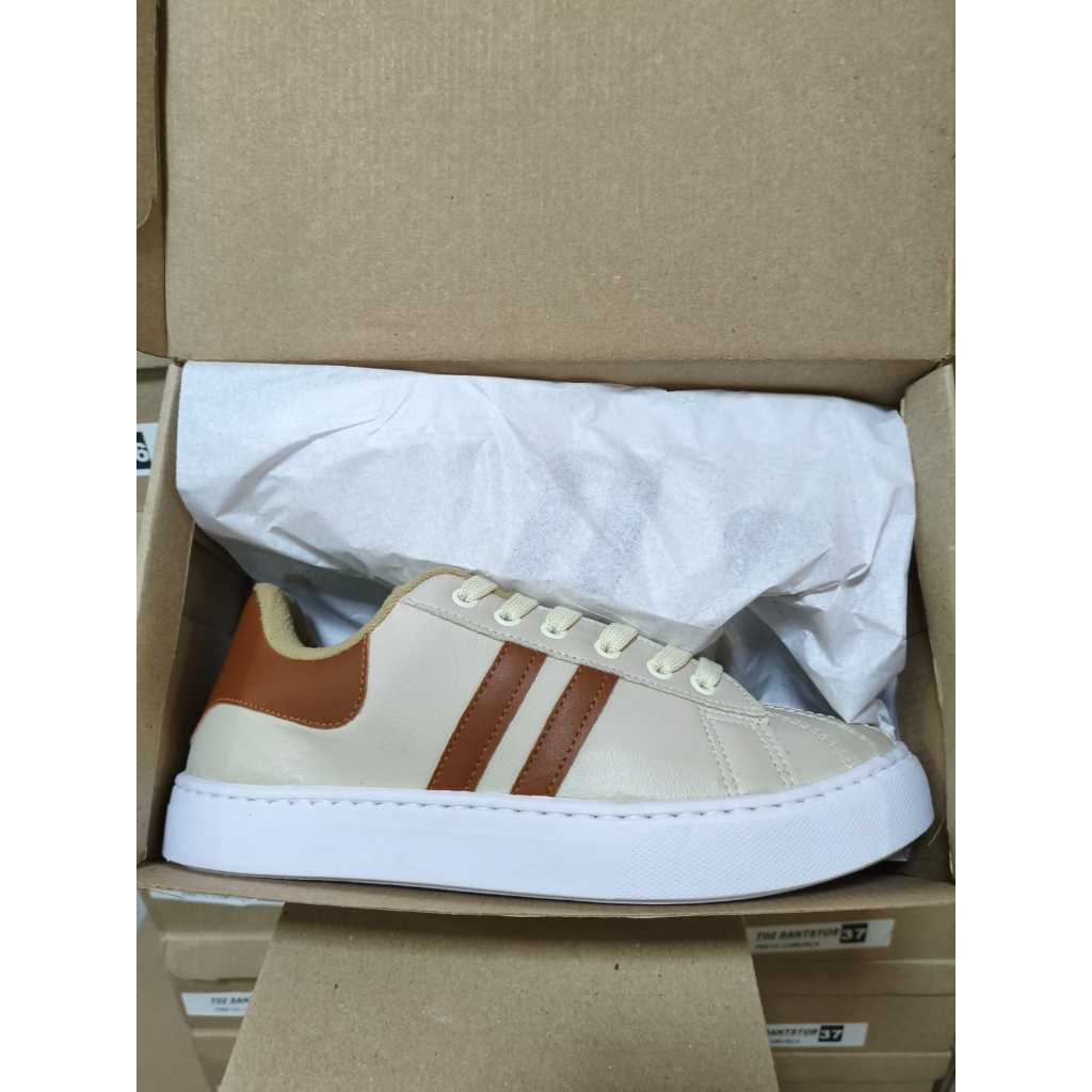 Sapatenis Feminino camurça Confortavel e leve solado de Micro Expandido