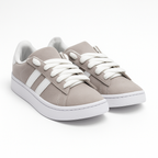 Tênis Street de Camurça: Design Sofisticado Com Camurça Premium e Sola Resistente Para Conforto.